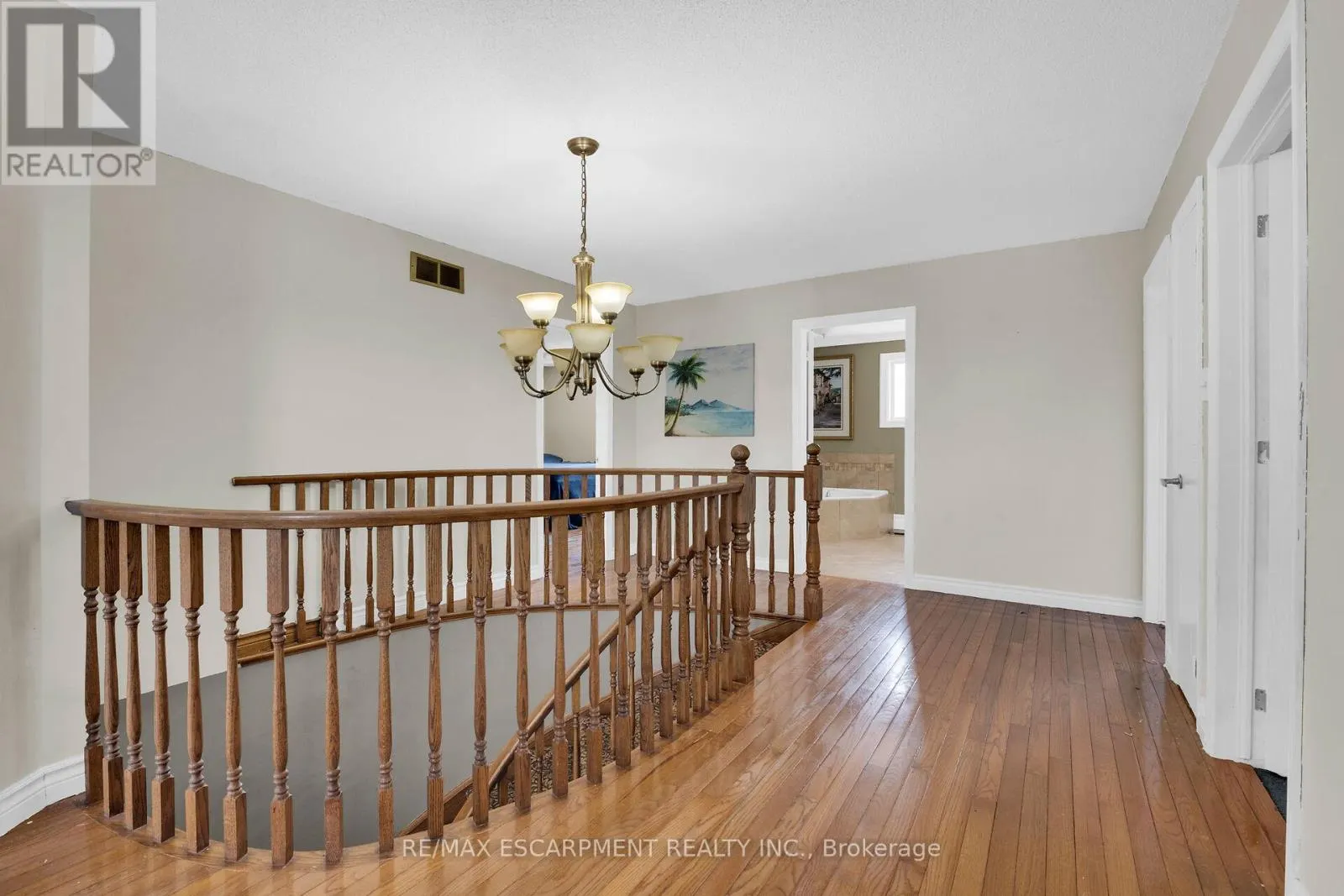 28 DOLMAN STREET