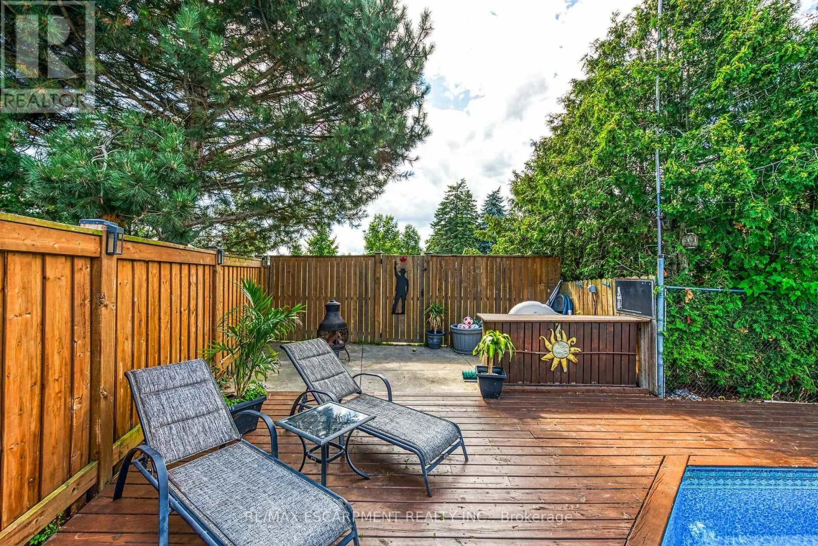 28 DOLMAN STREET