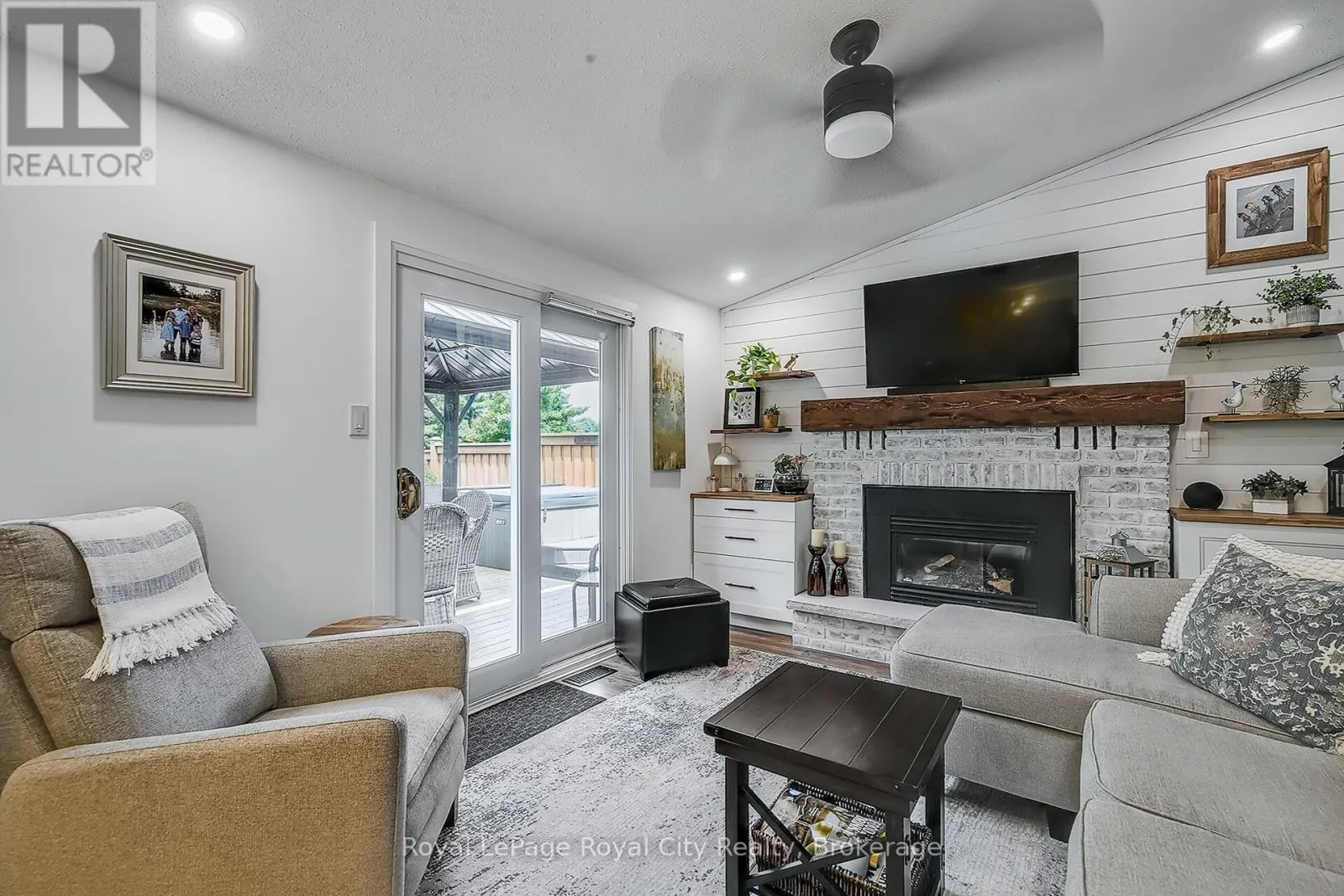 30 SPRINGDALE BOULEVARD