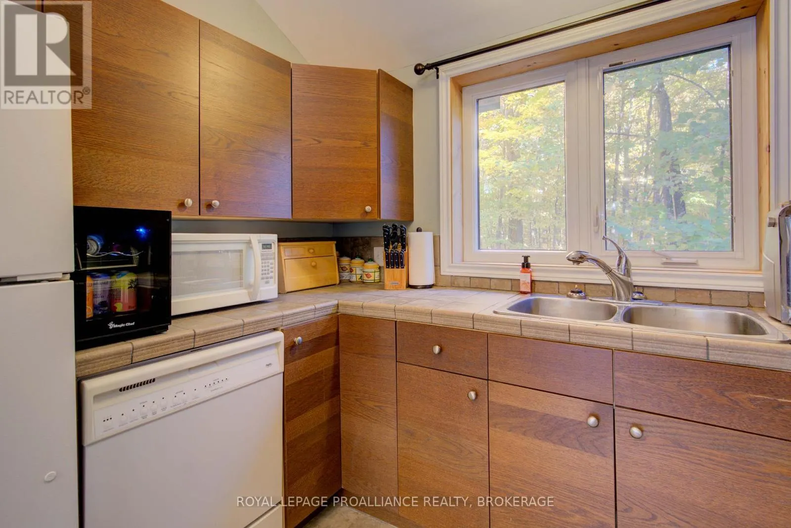 224 ISLAND DRIVE LANE