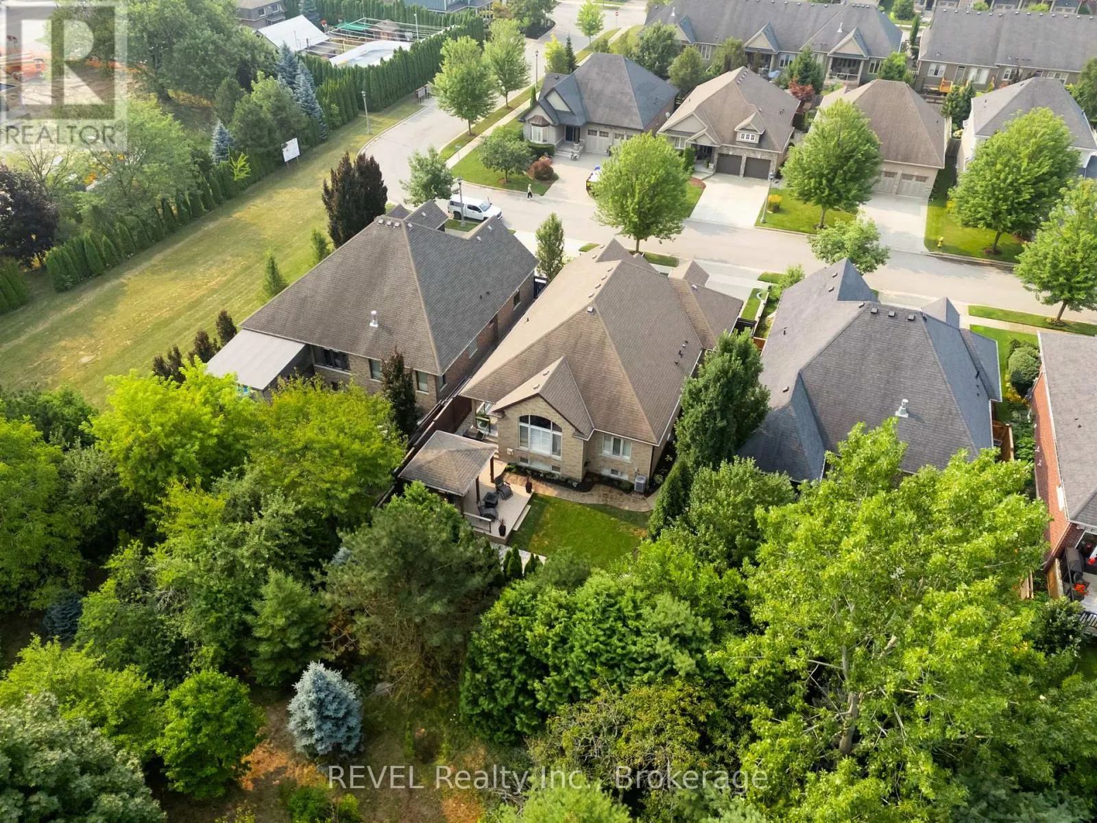 4 TULIP TREE ROAD