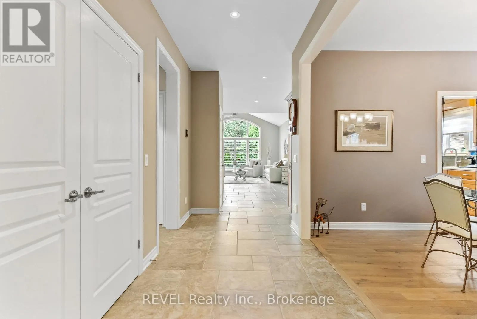 4 TULIP TREE ROAD