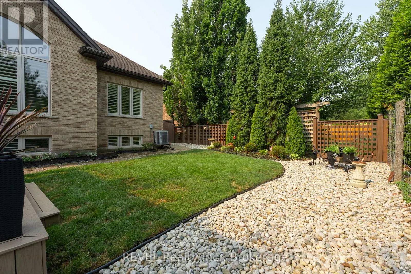 4 TULIP TREE ROAD