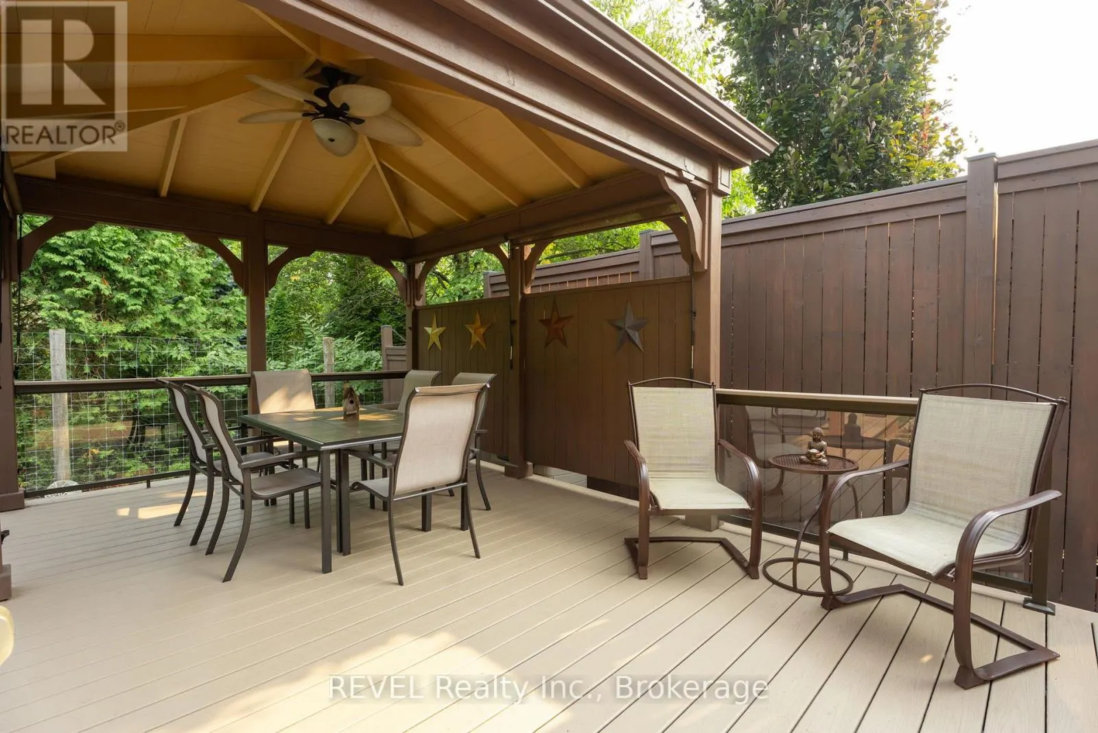 4 TULIP TREE ROAD