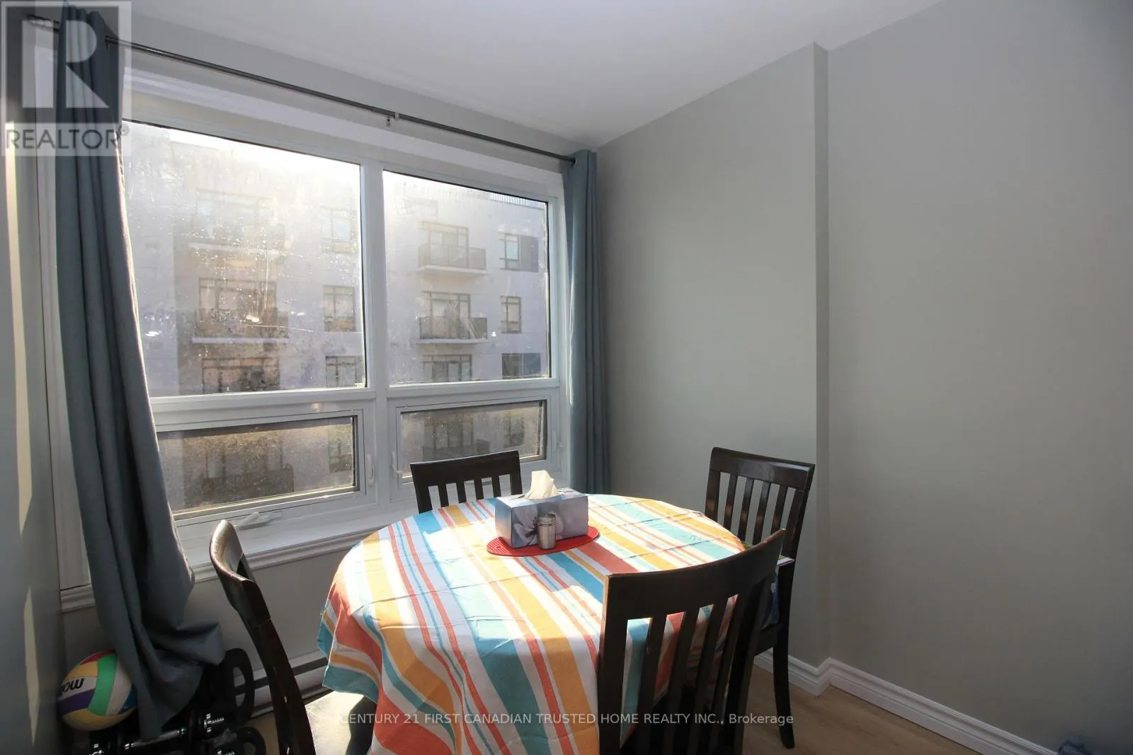 807 - 95 BASELINE ROAD W, #807