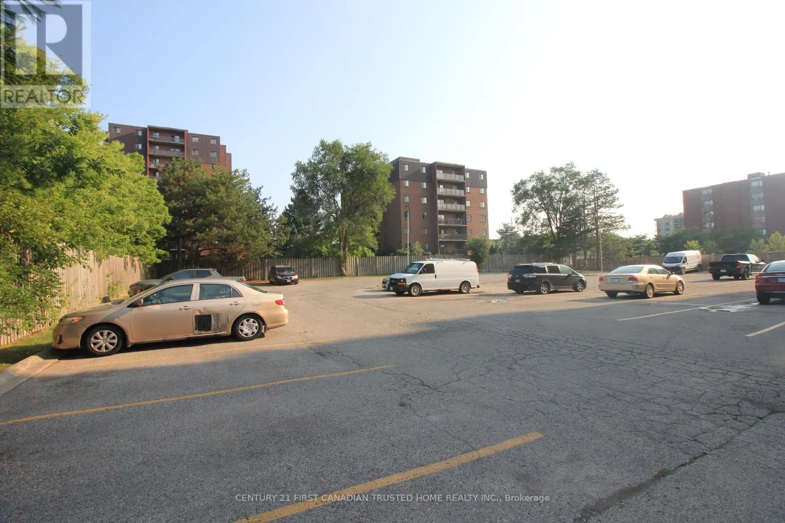 807 - 95 BASELINE ROAD W, #807
