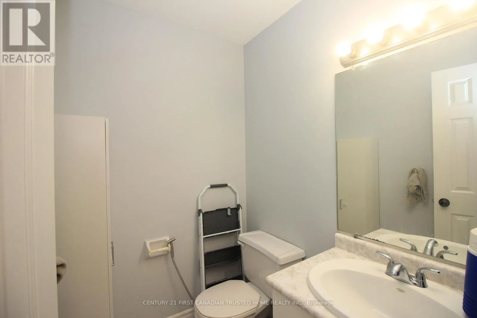 807 - 95 BASELINE ROAD W, #807