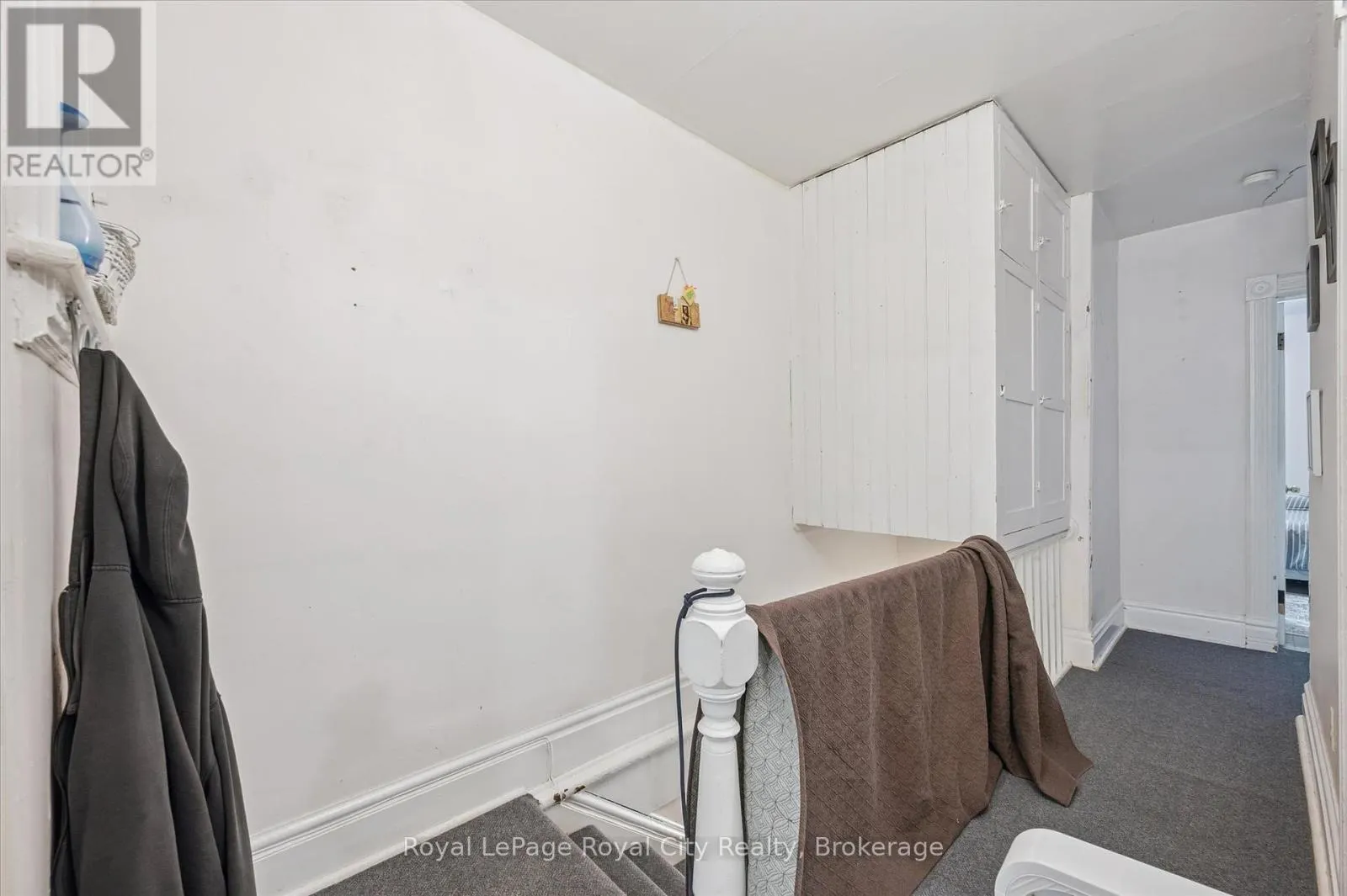 148 SUFFOLK STREET W