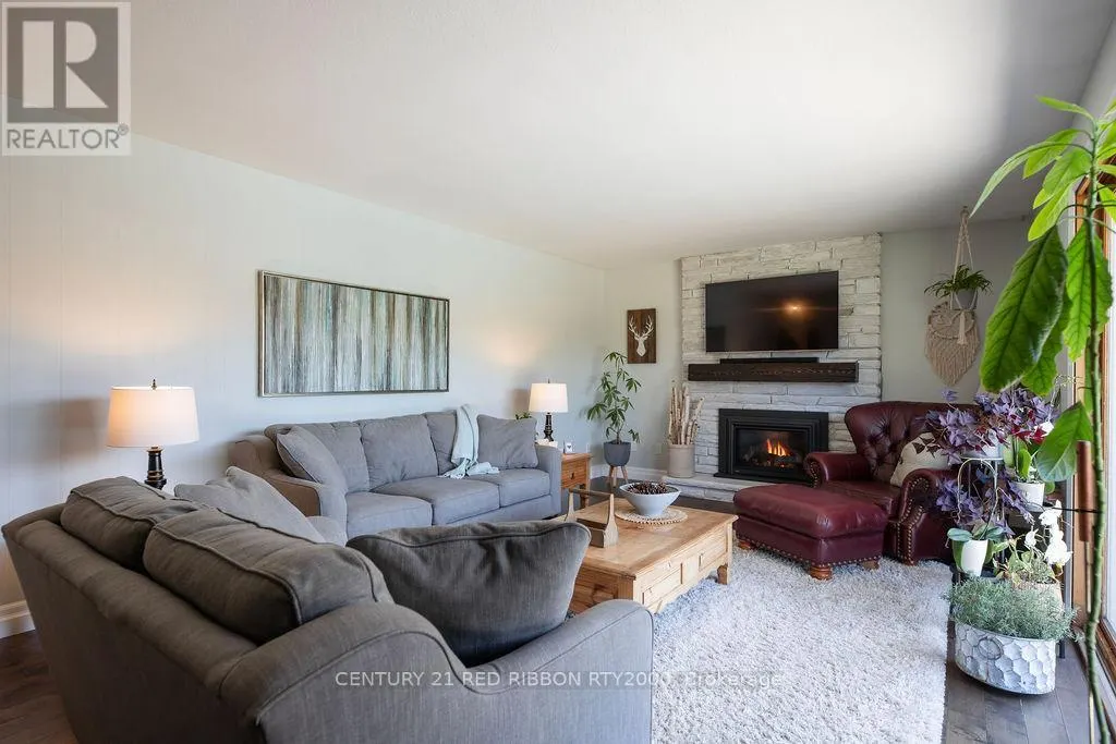 218 RIVERVIEW DRIVE