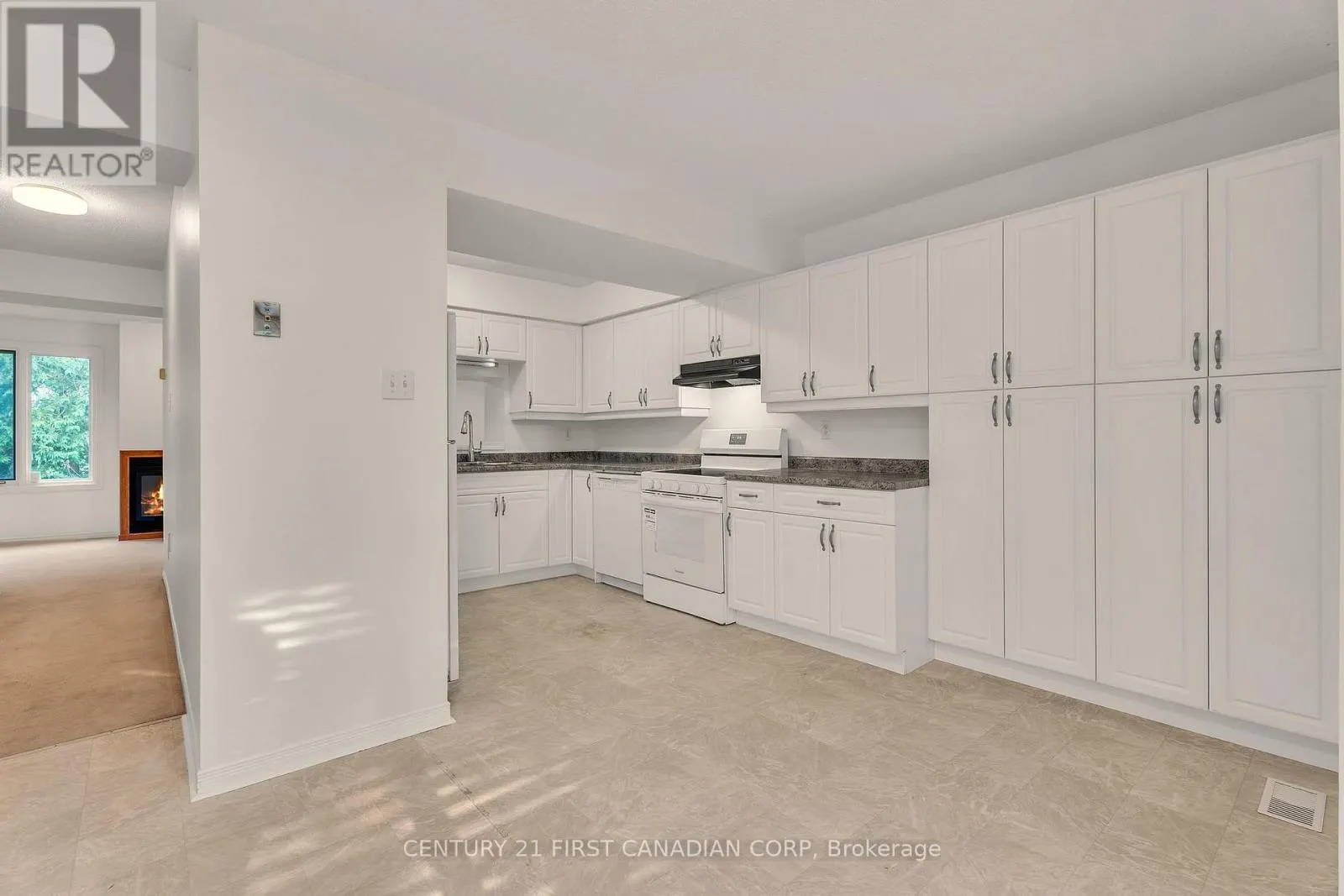 89 - 9 AILSA PLACE, #89