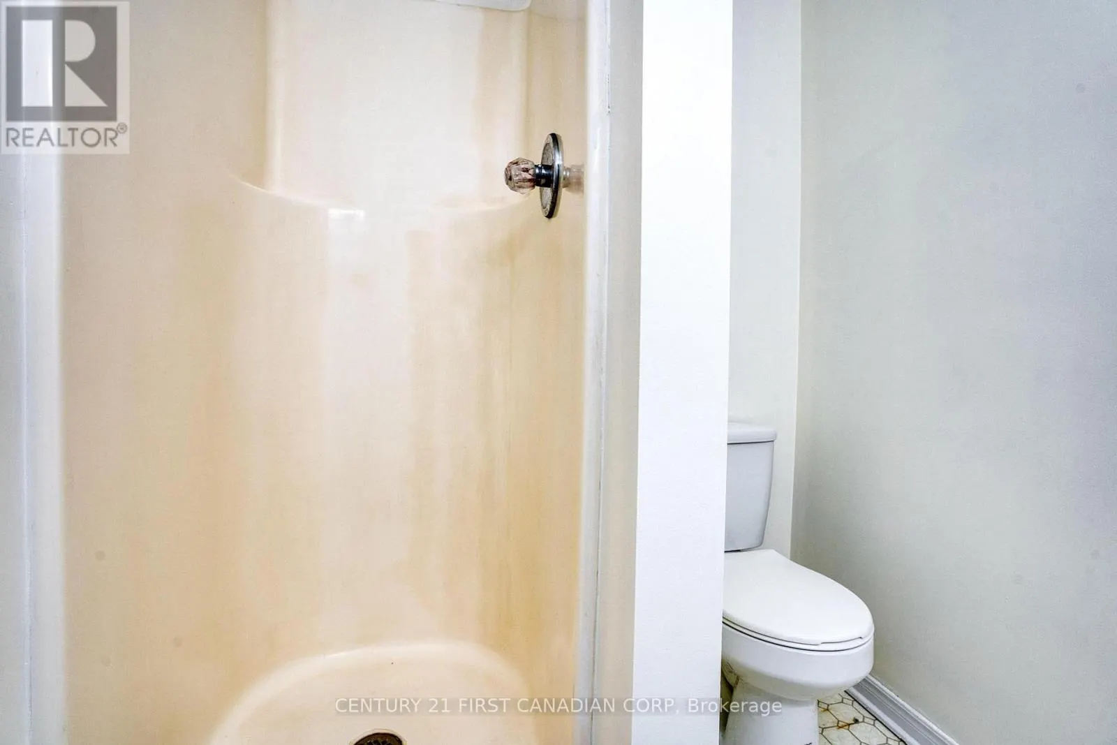 89 - 9 AILSA PLACE, #89