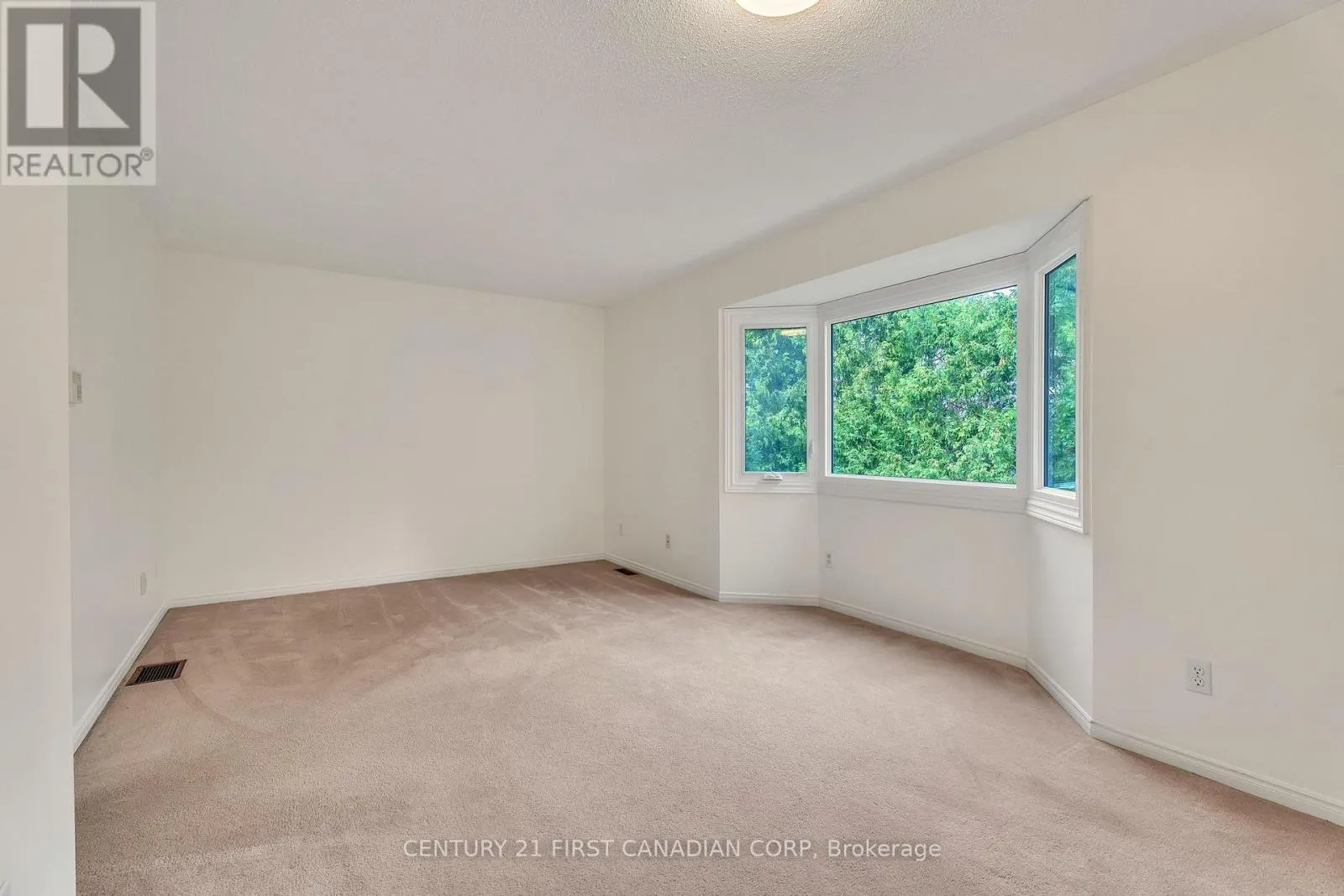 89 - 9 AILSA PLACE, #89