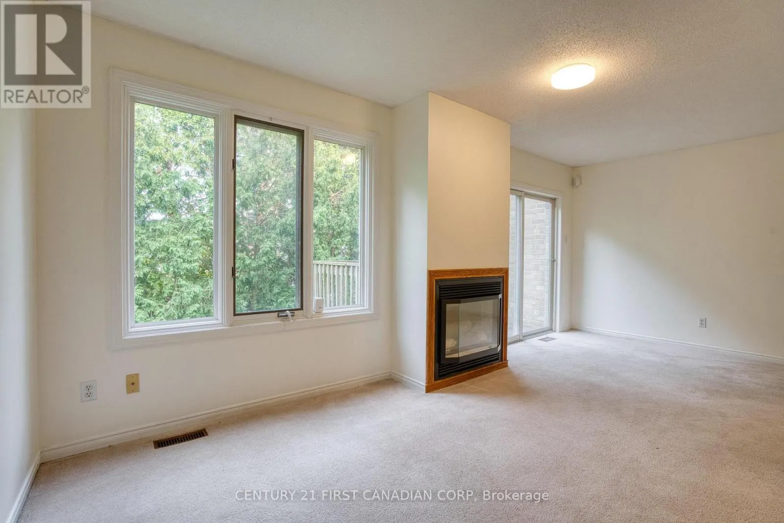 89 - 9 AILSA PLACE, #89