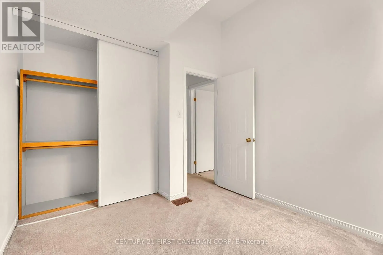89 - 9 AILSA PLACE, #89