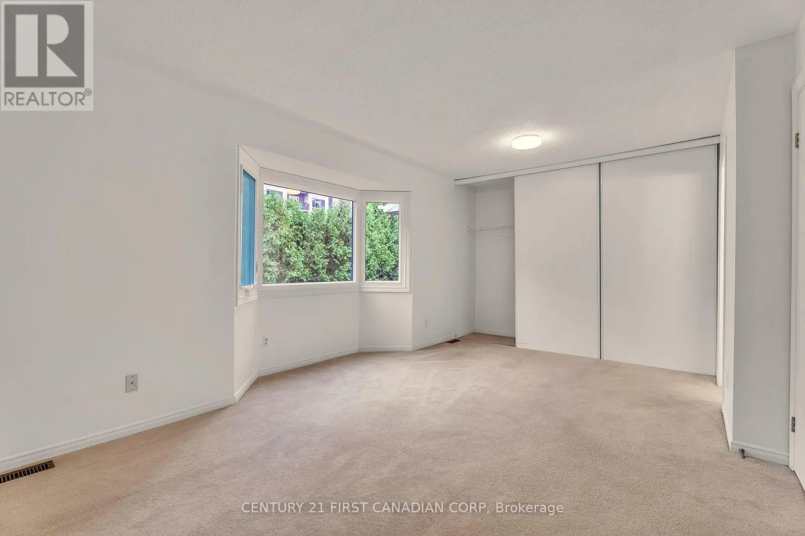 89 - 9 AILSA PLACE, #89