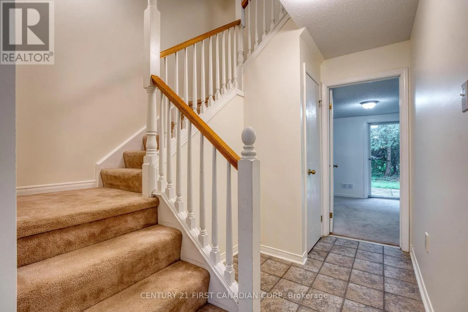 89 - 9 AILSA PLACE, #89