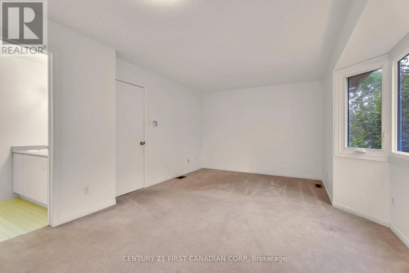 89 - 9 AILSA PLACE, #89