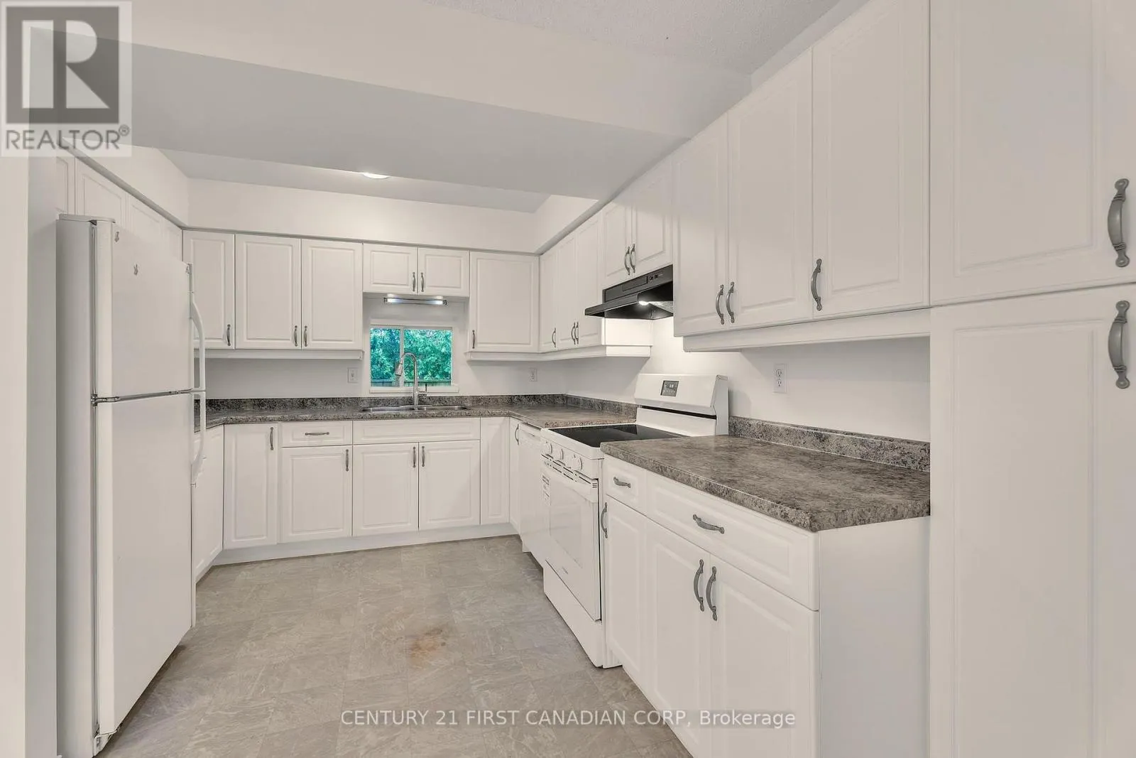 89 - 9 AILSA PLACE, #89