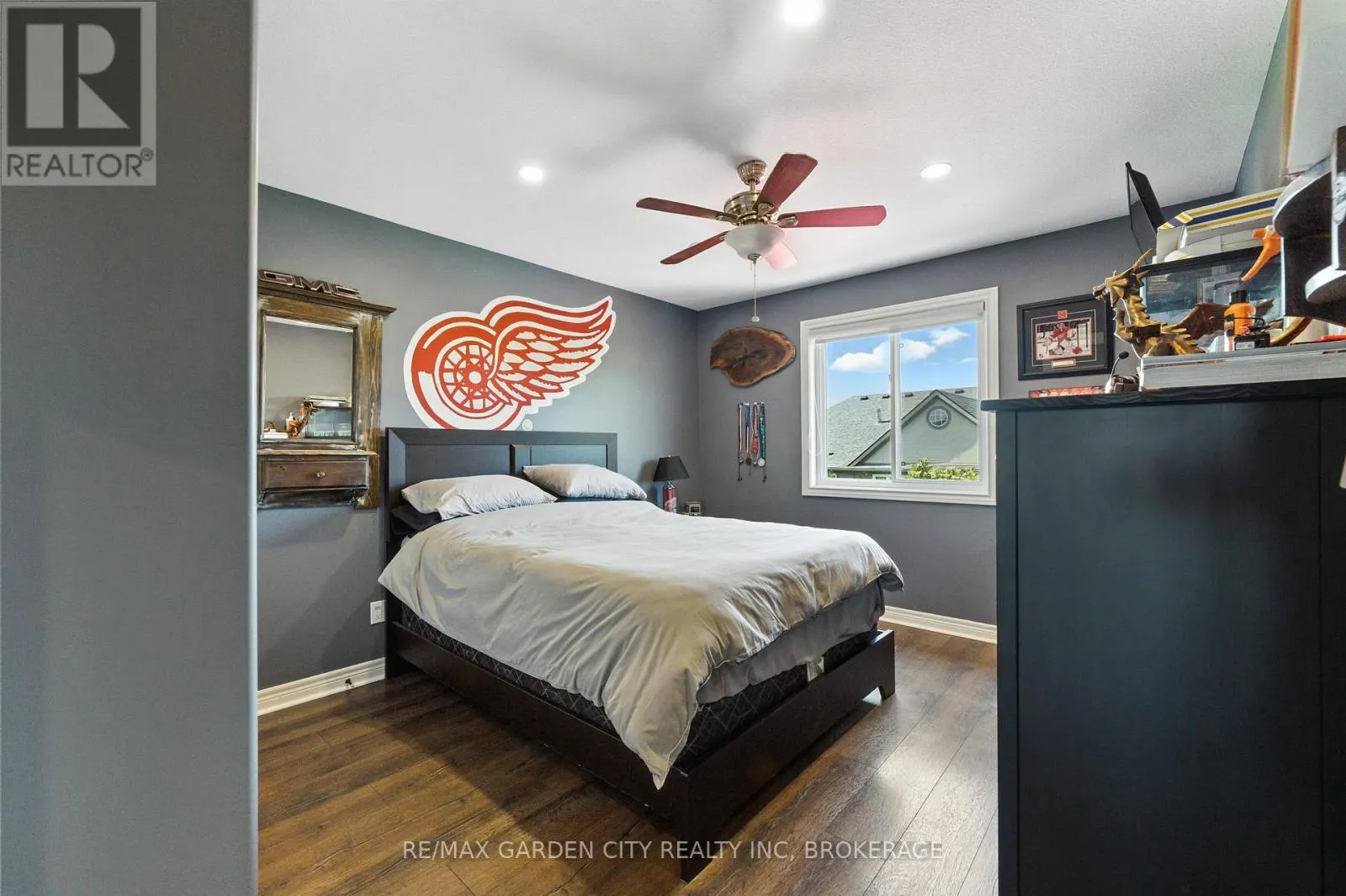 6456 ARMELINA CRESCENT