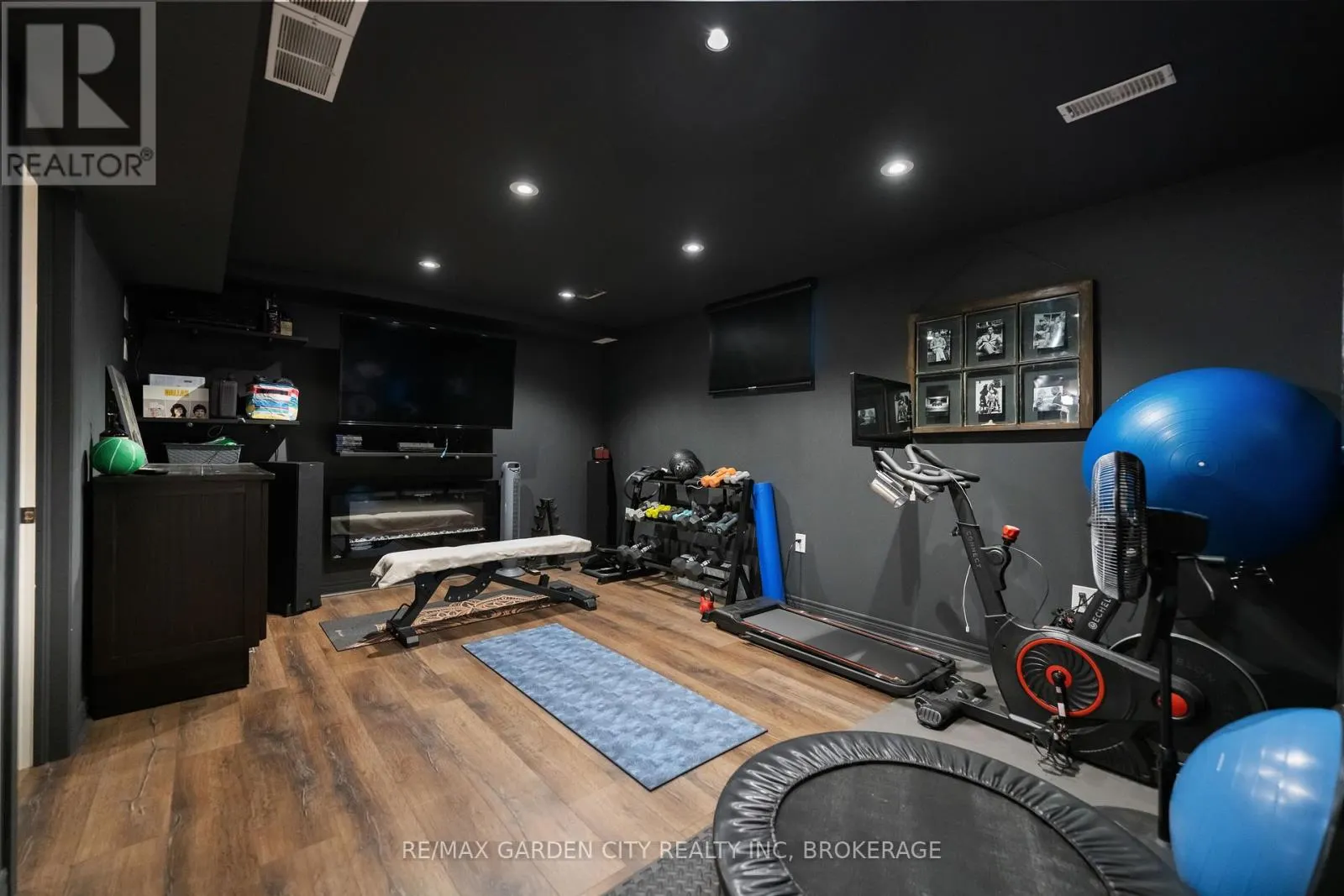 6456 ARMELINA CRESCENT