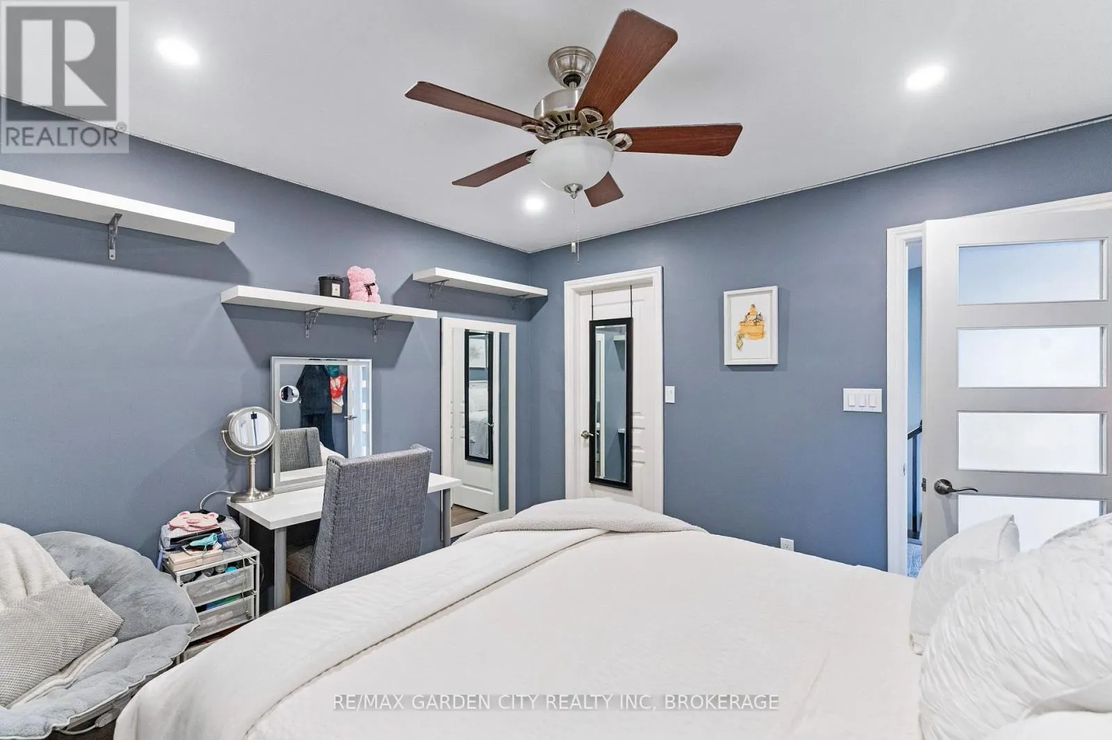6456 ARMELINA CRESCENT