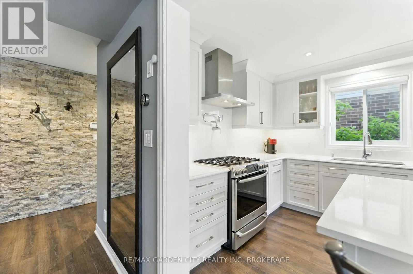 6456 ARMELINA CRESCENT