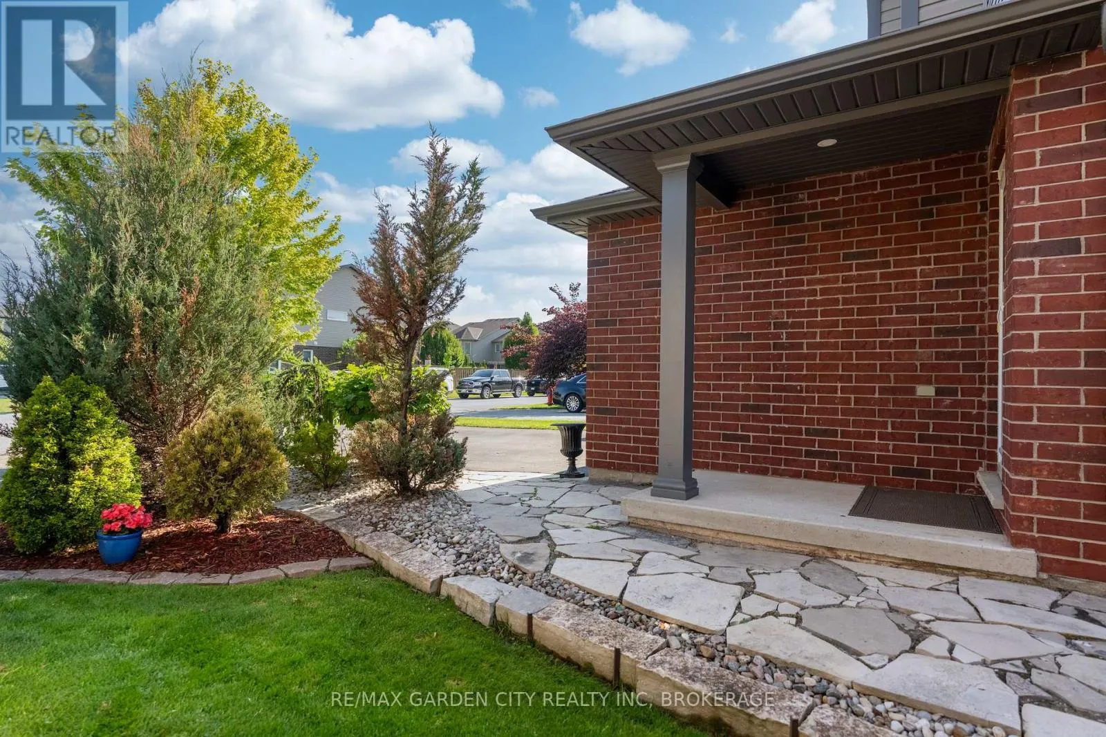 6456 ARMELINA CRESCENT