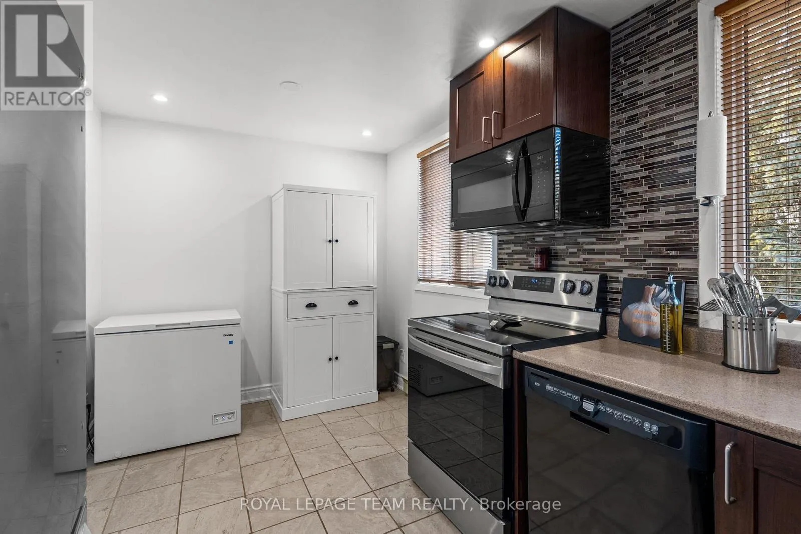B - 6501 BILBERRY DRIVE