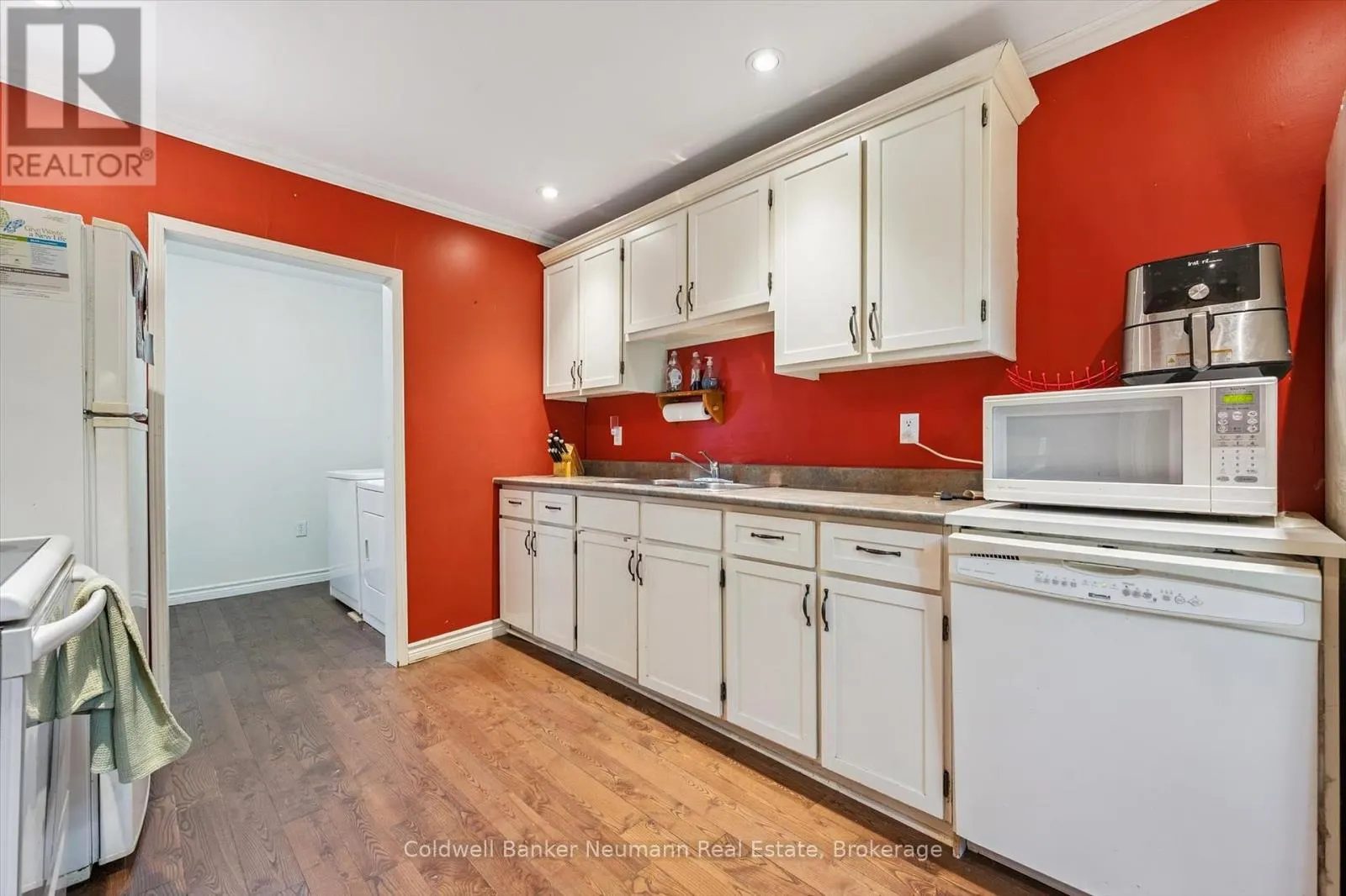 49 DUBLIN STREET S