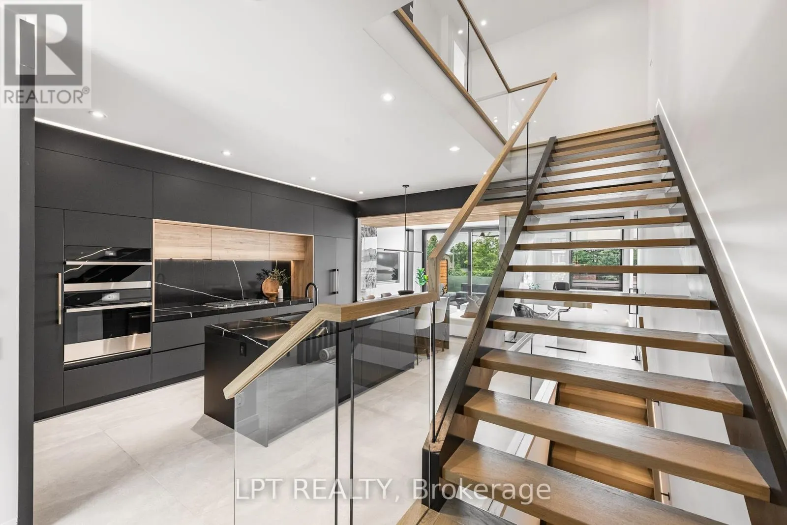 322 PERRIER AVENUE