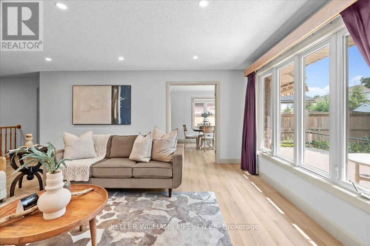 686 HUMBER DRIVE