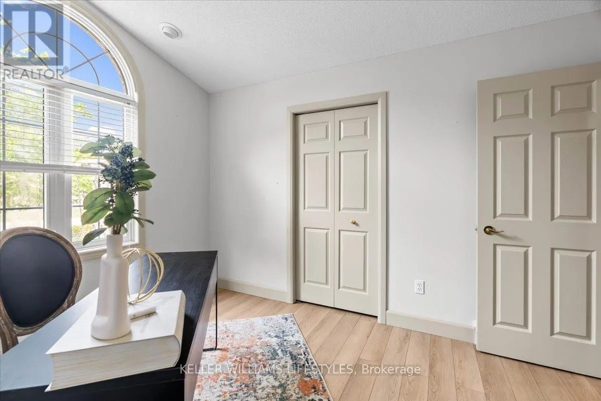 686 HUMBER DRIVE