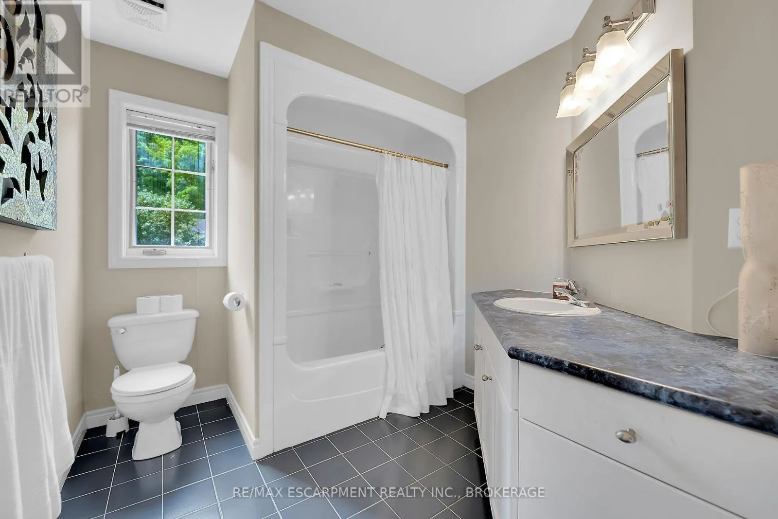 119 DORCHESTER DRIVE