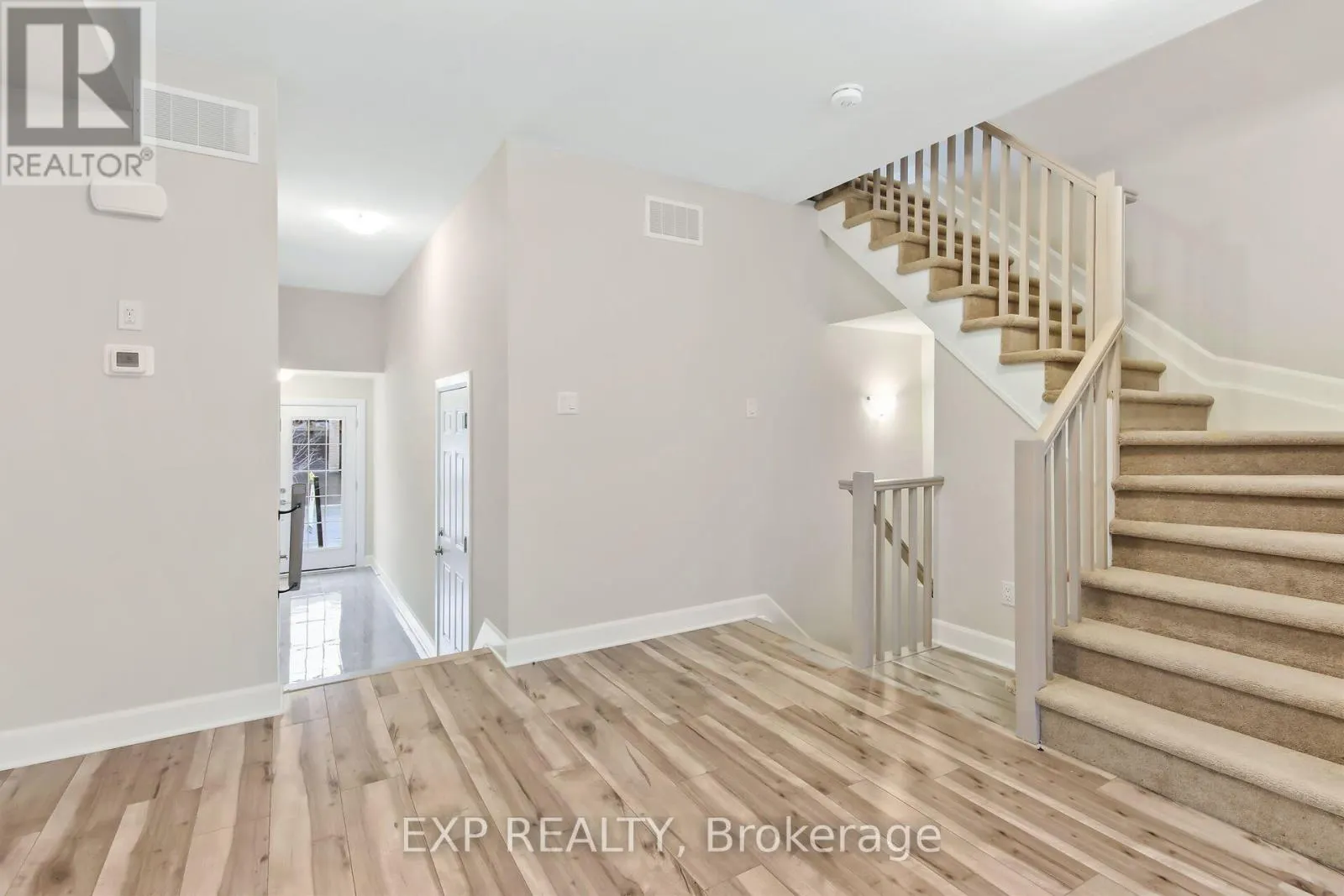 213 HOOPER STREET