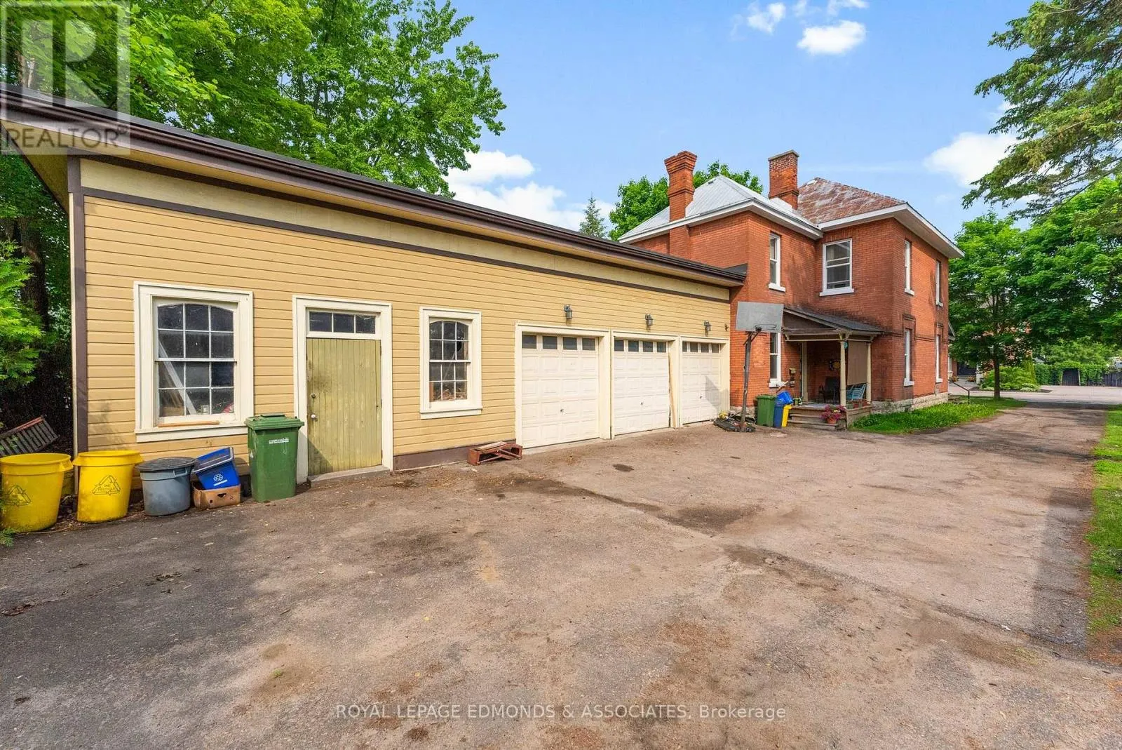 54 ISABELLA STREET