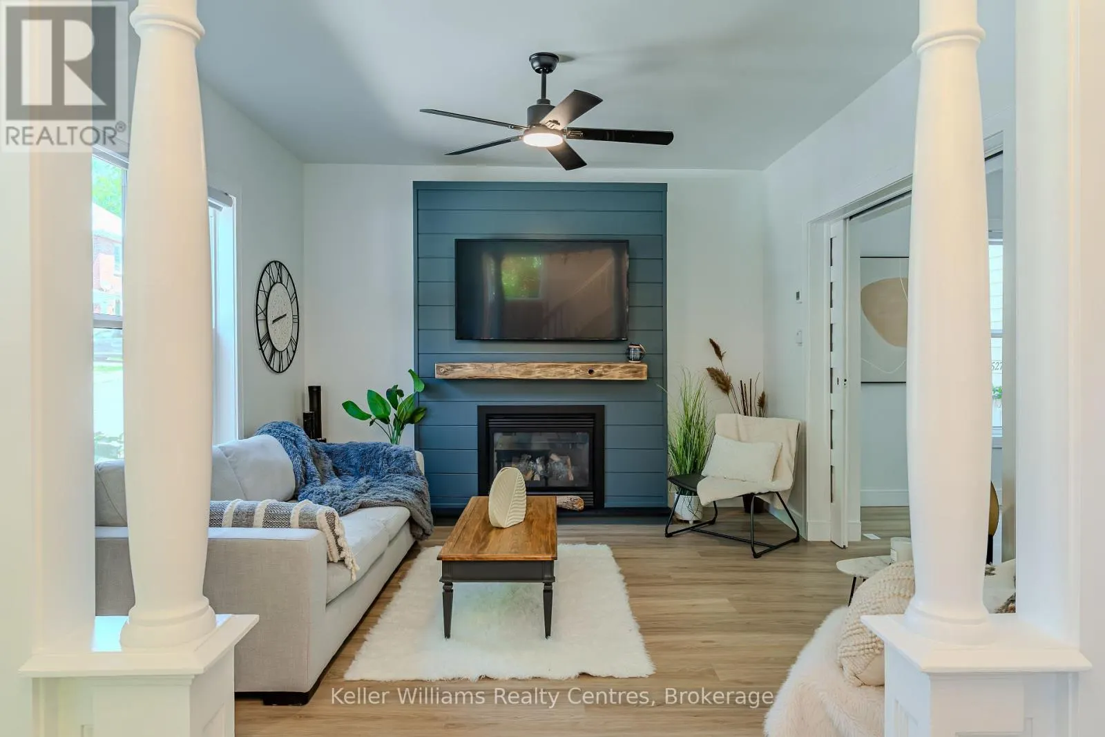 525 8TH ST A E