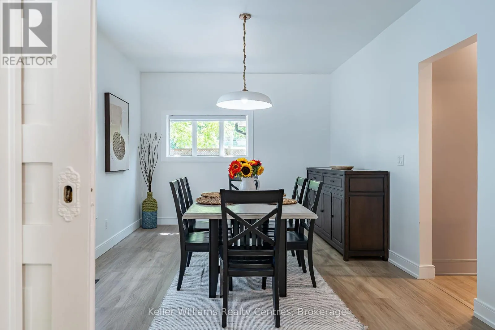 525 8TH ST A E