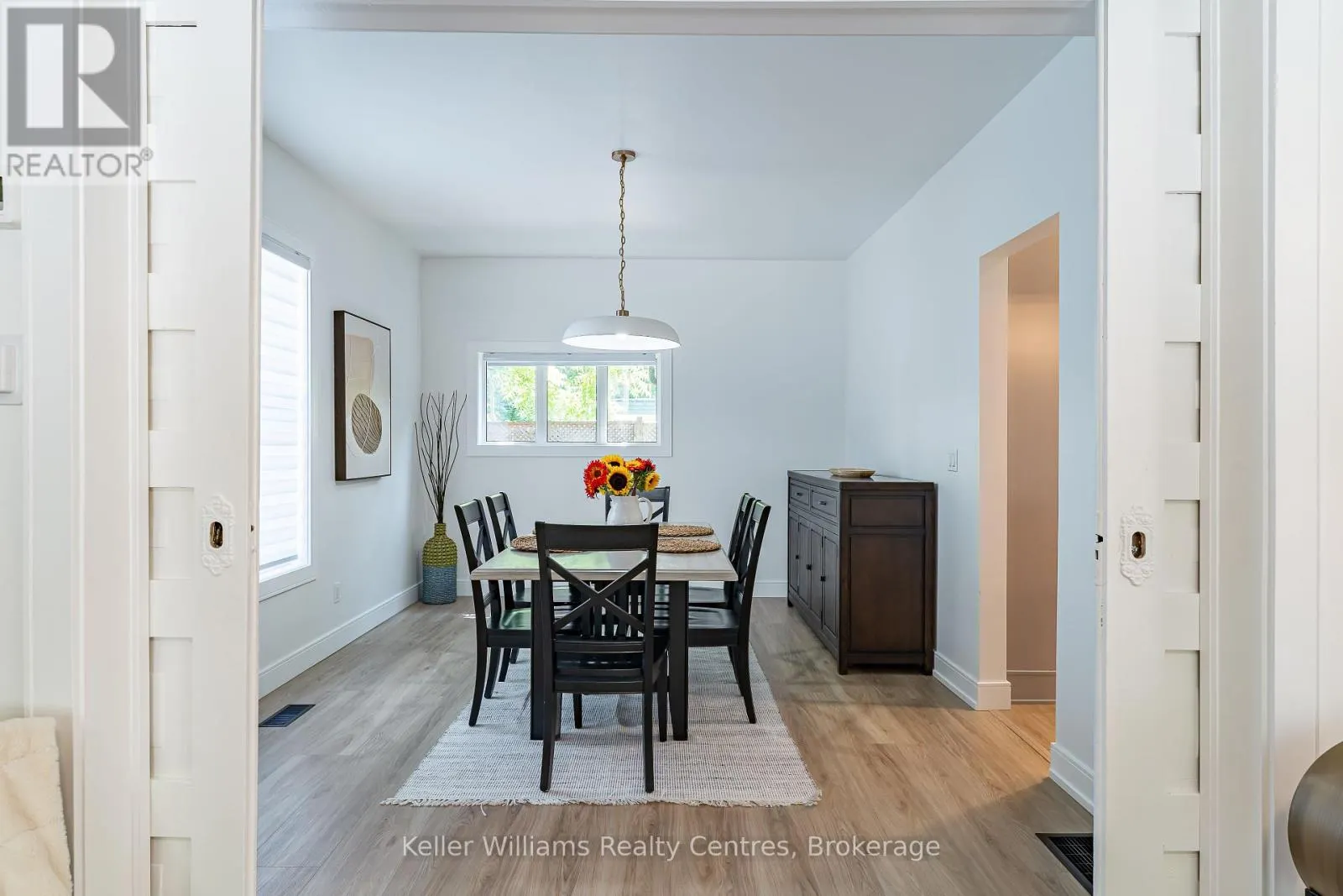 525 8TH ST A E
