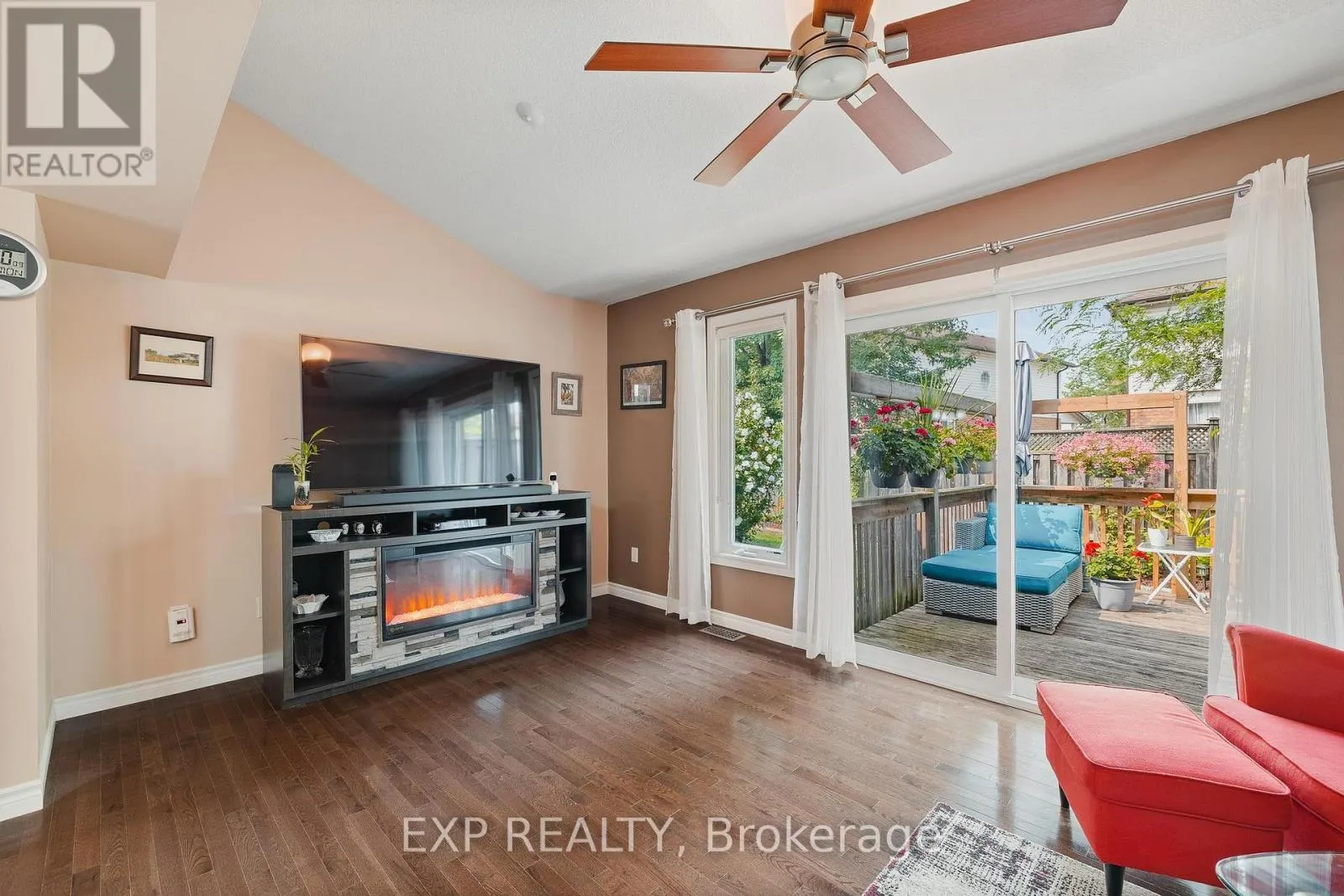 11 - 555 CHABLIS DRIVE
