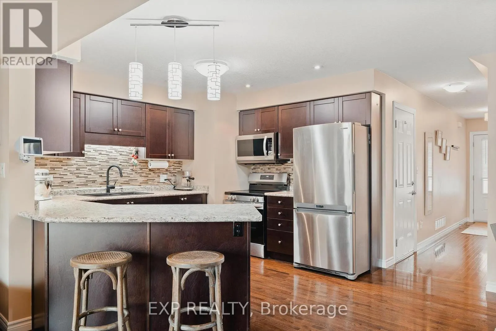 11 - 555 CHABLIS DRIVE