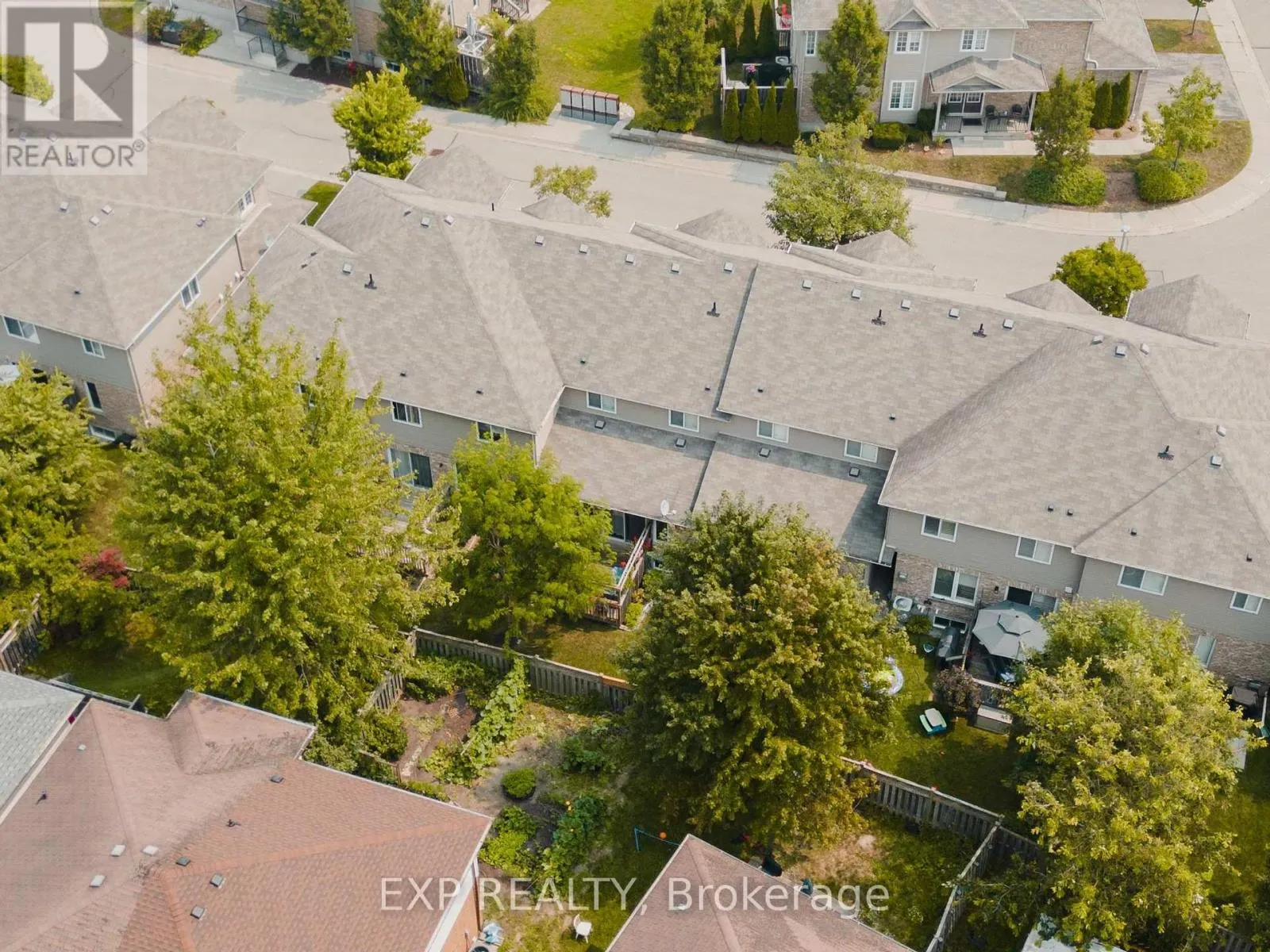 11 - 555 CHABLIS DRIVE