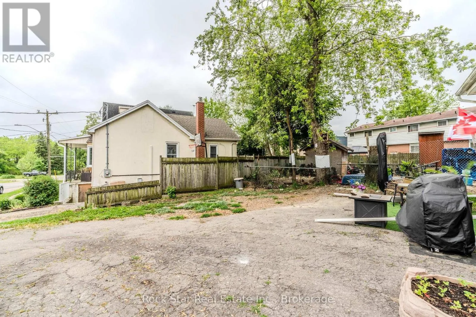 108 NIAGARA FALLS ROAD