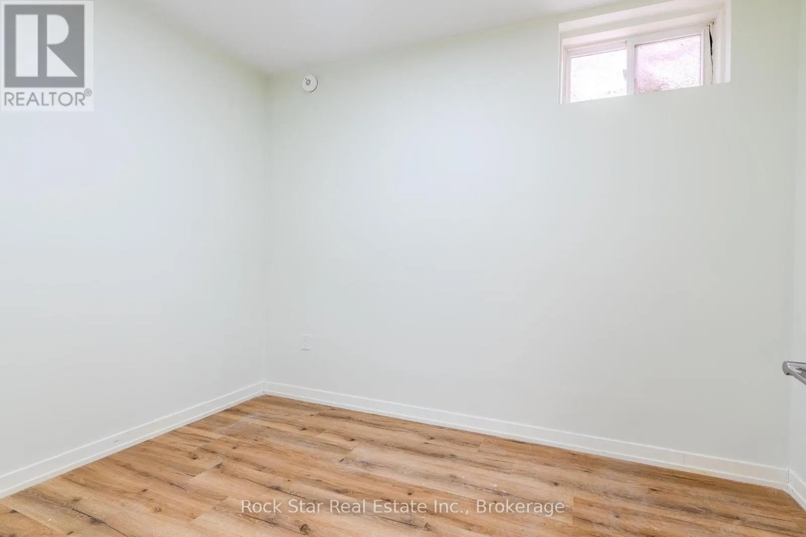 108 NIAGARA FALLS ROAD