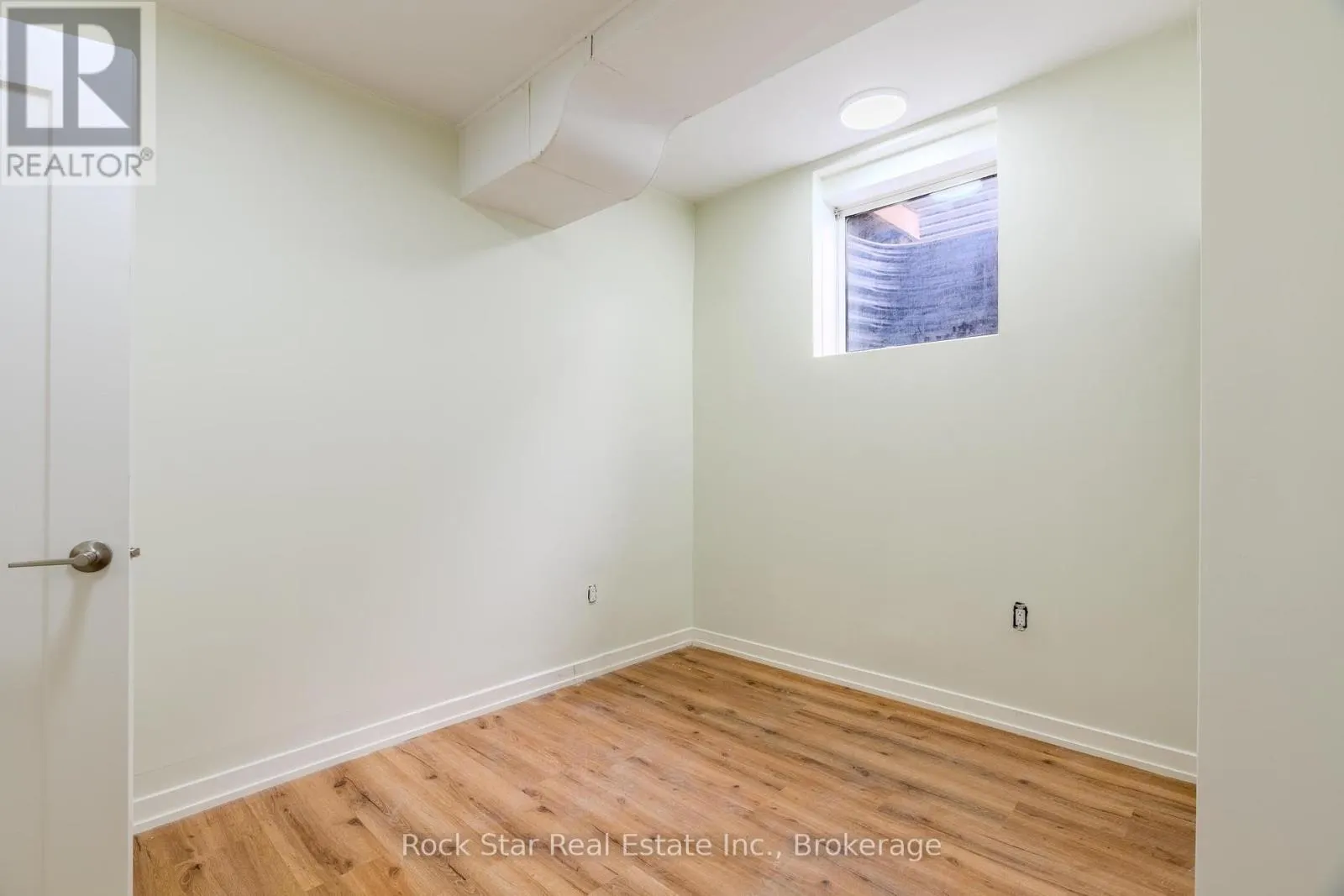 108 NIAGARA FALLS ROAD