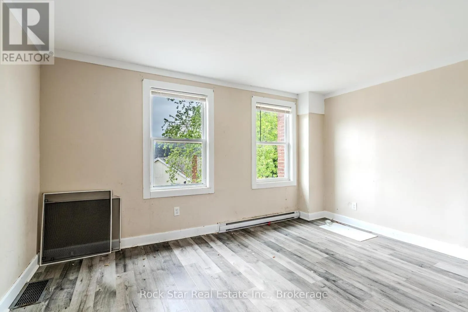 108 NIAGARA FALLS ROAD