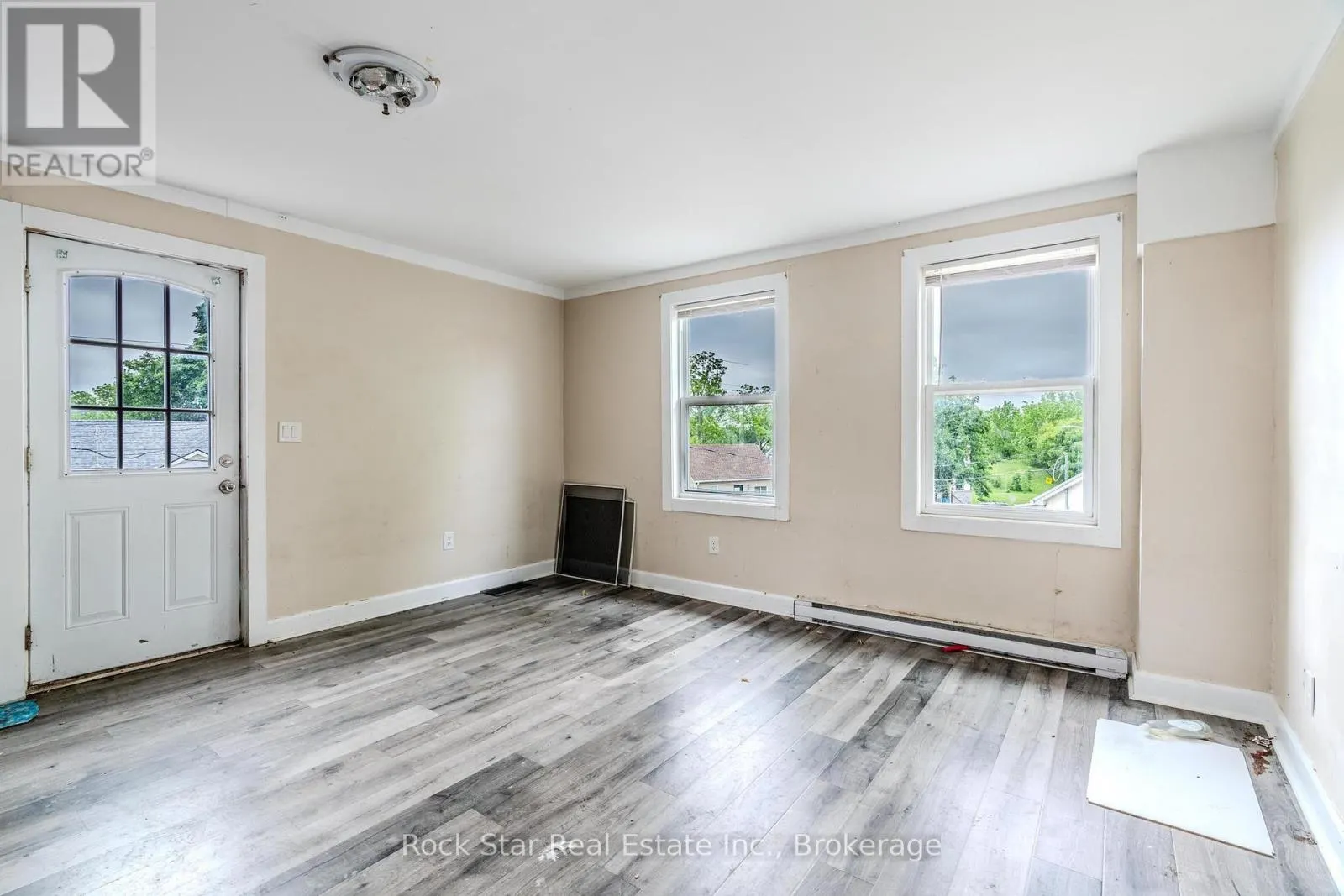 108 NIAGARA FALLS ROAD