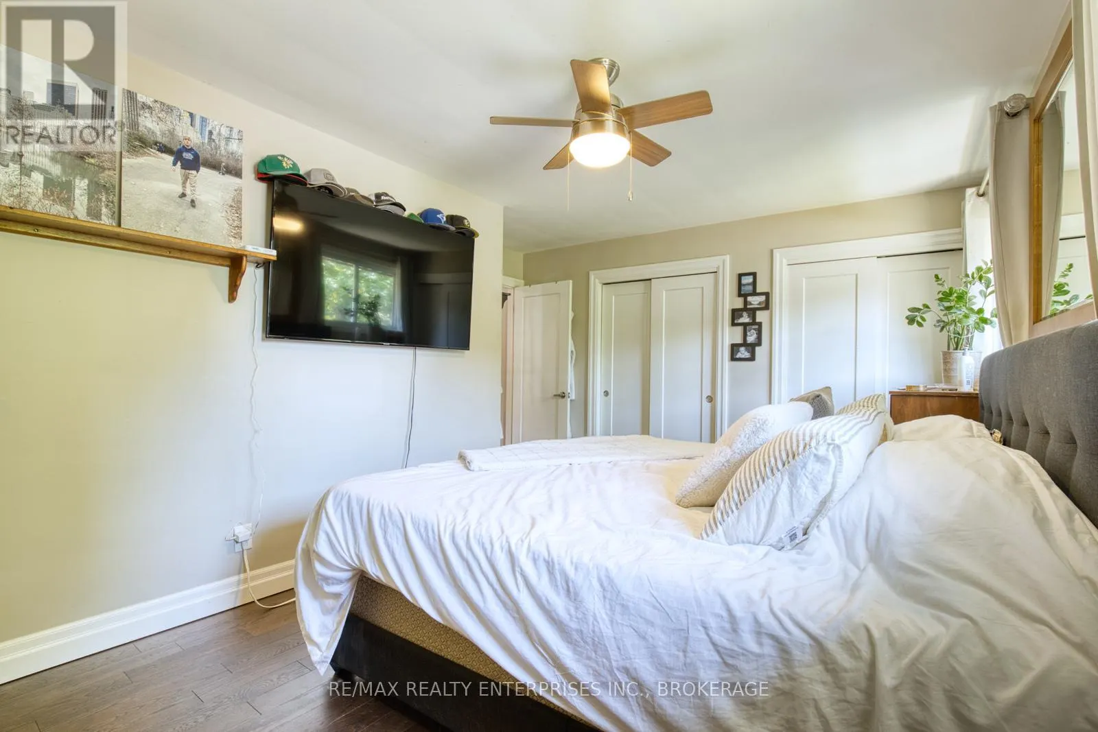 20 KAREN CRESCENT