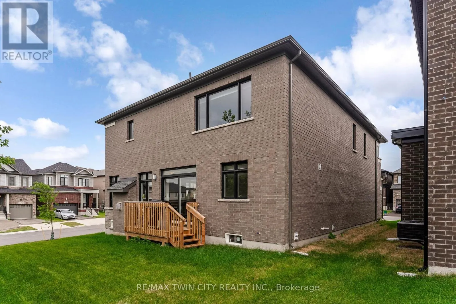 172 BLACKLOCK STREET