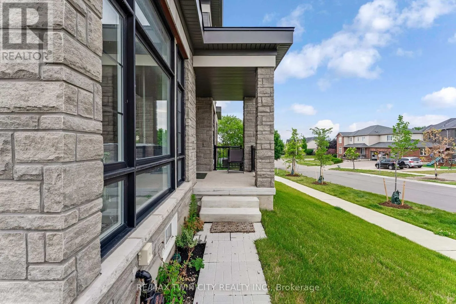 172 BLACKLOCK STREET