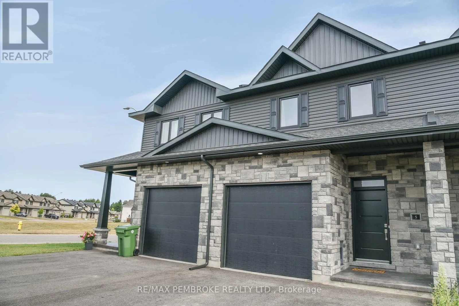 5 CHAD STREET